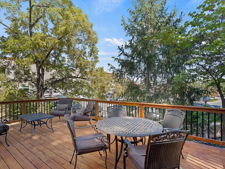113 Crestmere Ave #201 — Photo 15
