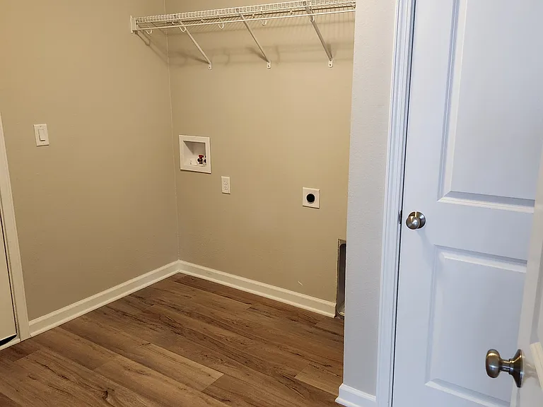 1500 Primrose Dr SE #1500 — Photo 8