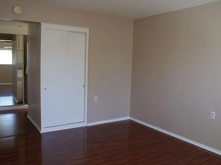 Master bed room