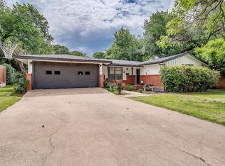 1112 Valley View Dr, Hurst, TX 76053