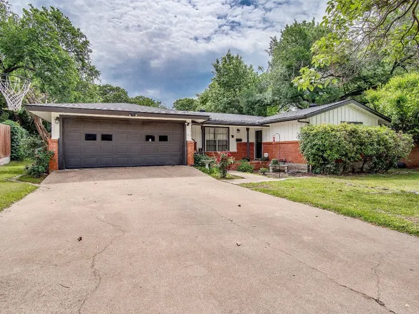 1112 Valley View Dr, Hurst, TX 76053