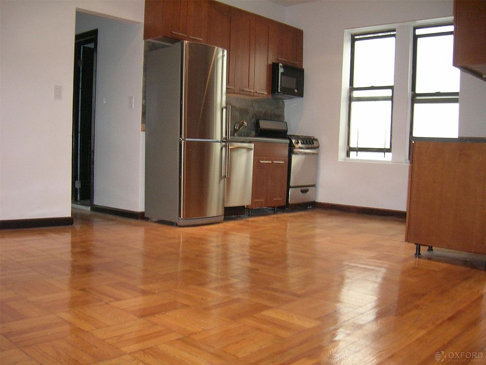 1st image of 320 Lincoln Pl APT 3B