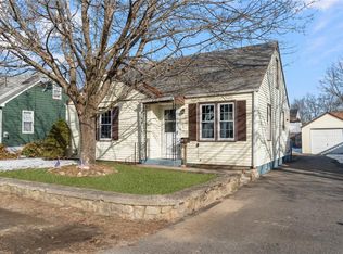 96 Lydia Ave, Woonsocket, RI 02895