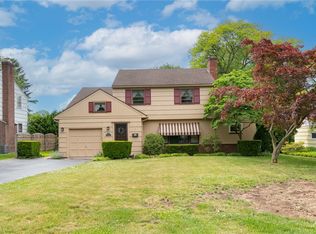 101 Newcastle Rd, Rochester, NY 14610