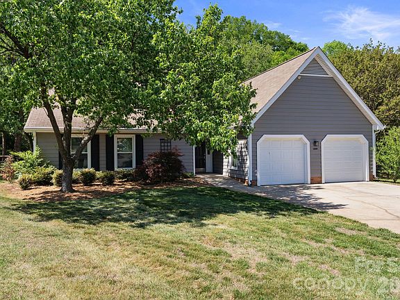 2nd image of 12001 Lazy Willow Ln
