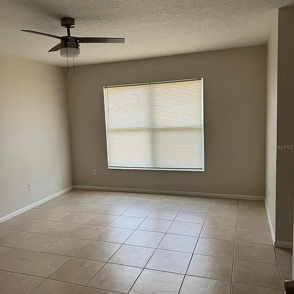 5272 Lonesome Dove Dr — Photo 3