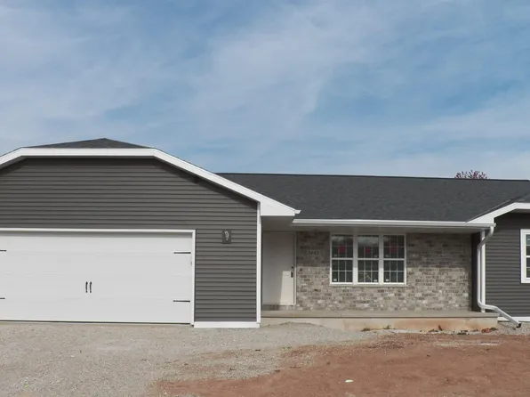 3445 Paula St, Green Bay, WI 54311