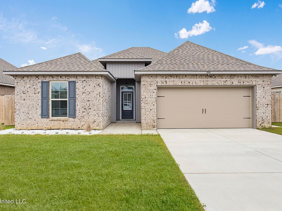 1st image of 3741 Victor Ln