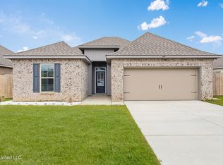3741 Victor Ln, Diberville, MS 39540