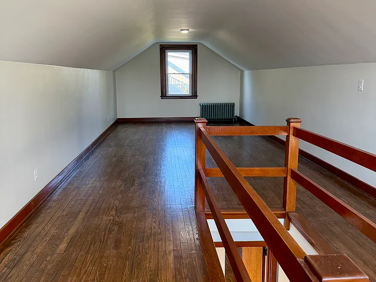 204 W Main St — Photo 16
