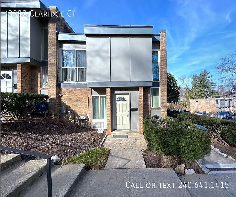 Lovely 3 Br/2.5 Ba Eog Townhome In Silver Spring! — Photo 1