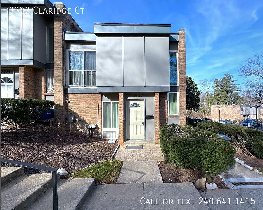 3332 Claridge Ct