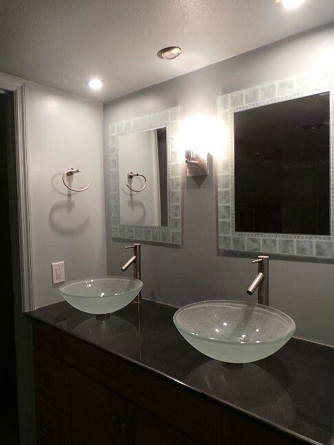1st image of 940 Fenton Ln APT 3