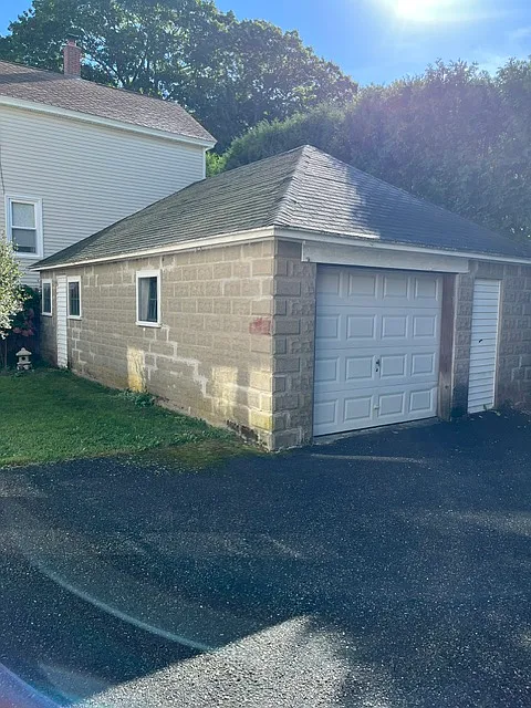 2 bed, 650 sqft, $1,600 — Photo 4