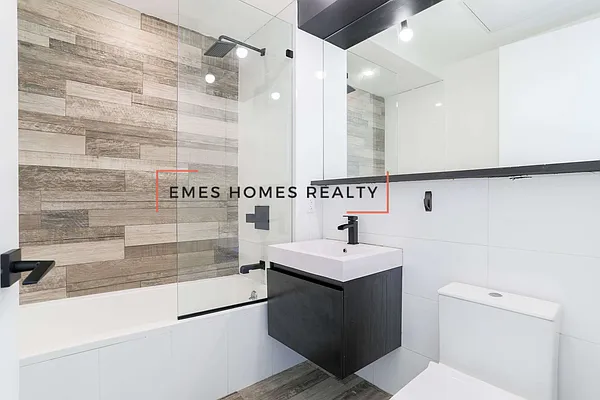 Rented by Emes Homes Realty LLC | media 13
