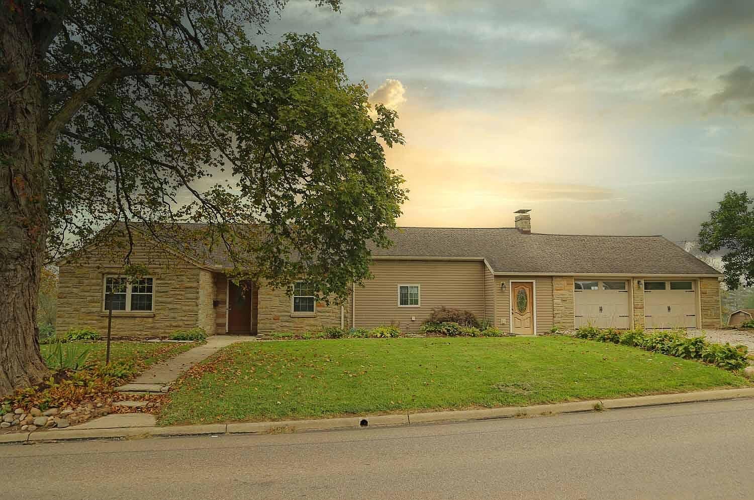 200 W Sandusky St, Fredericktown, OH 43019 Zillow