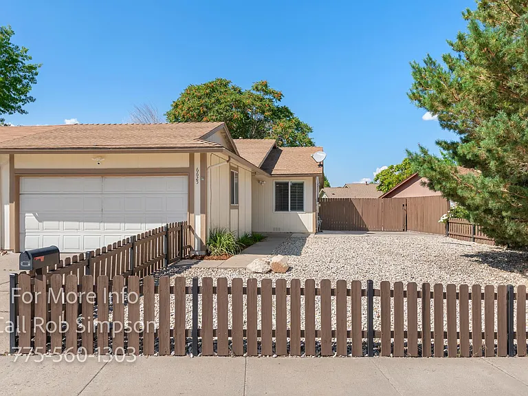 6625 Peppermint Dr — Photo 2