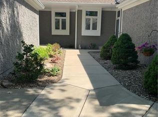 6716 W 126th Ct, Overland Park, KS 66209