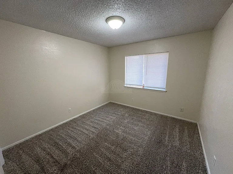 1209 Wales Dr, Killeen — Photo 11