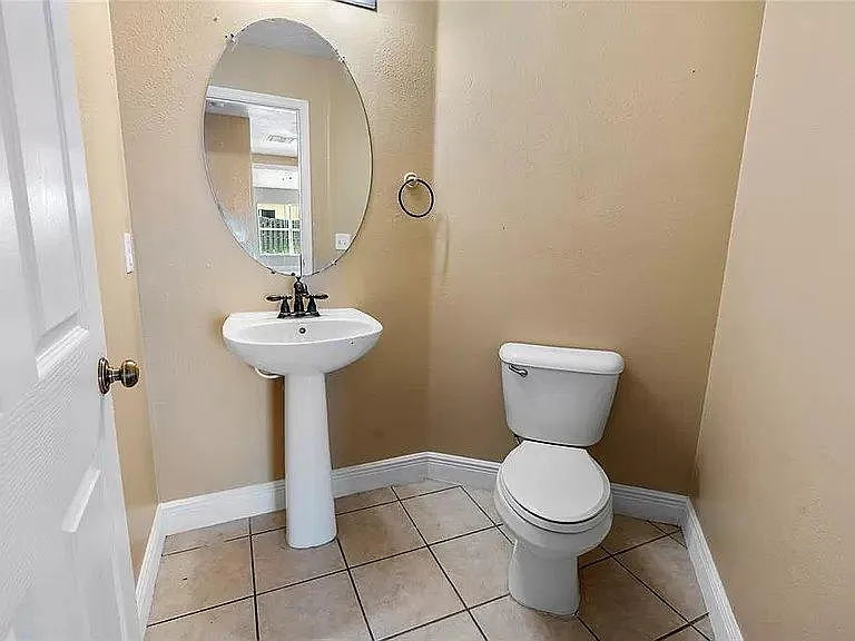 12136 Fern Haven Ave — Photo 14
