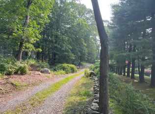 90 Buckberg Mountain Rd #A-K, Tomkins Cove, NY 10986