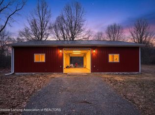 250 N Washington St, Perry, MI 48872