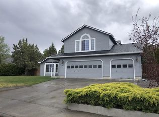 3744 SW Volcano Ave, Redmond, OR 97756