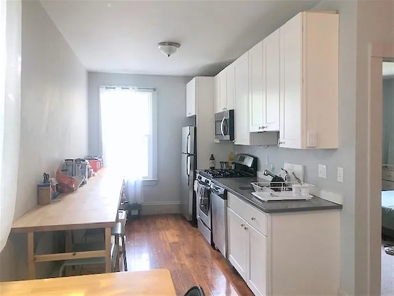 107 Winter St #2 — Photo 2