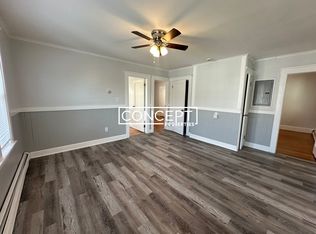 5A Ropes St APT 2, Salem, MA 01970