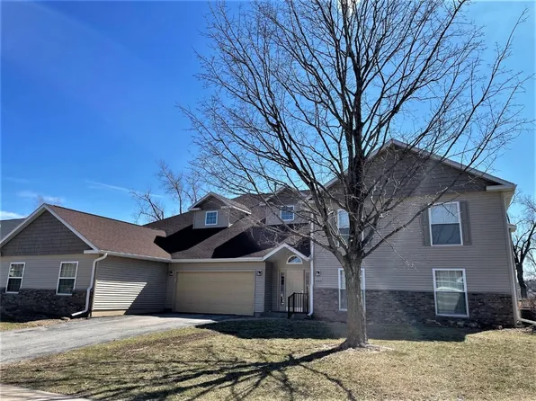 4320 Westchester Dr NE Unit D, Cedar Rapids, IA 52402
