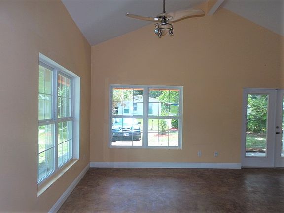 5th image of 104 N Whitney St