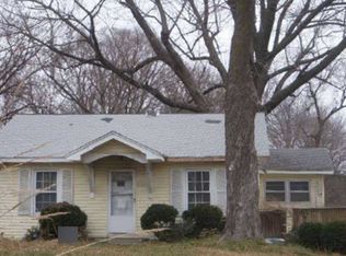4433 N Elmwood Ave, Kansas City, MO 64117