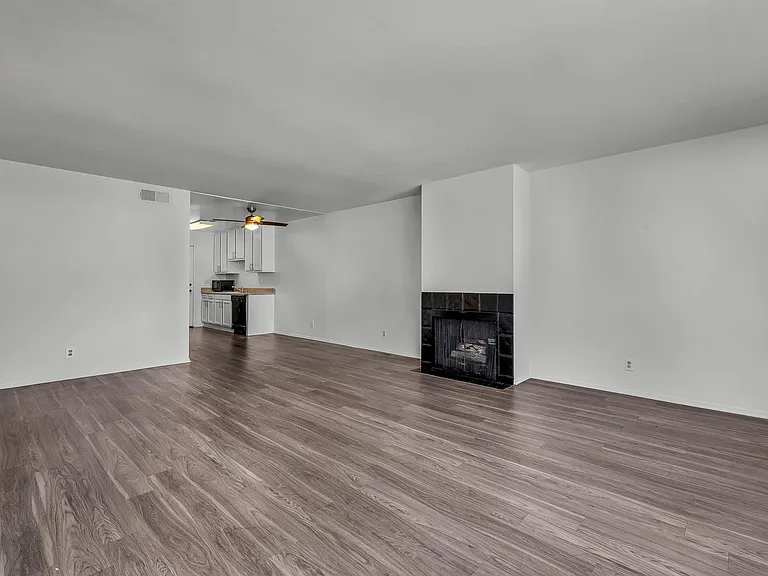 2415 Federal Ave #2419 — Photo 3