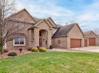 8475 Michael David Dr, Saginaw, MI 48603