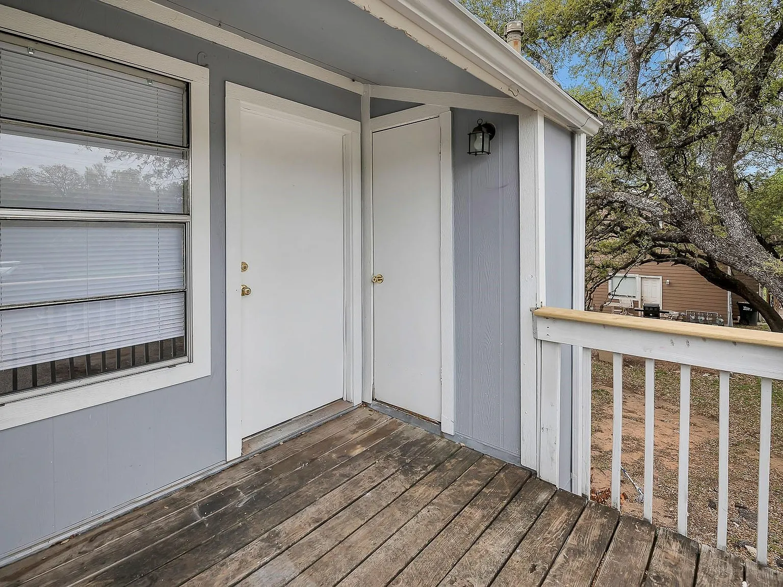 2 bed, 1.0 bath, 3072 sqft, $1,100 — Photo 3