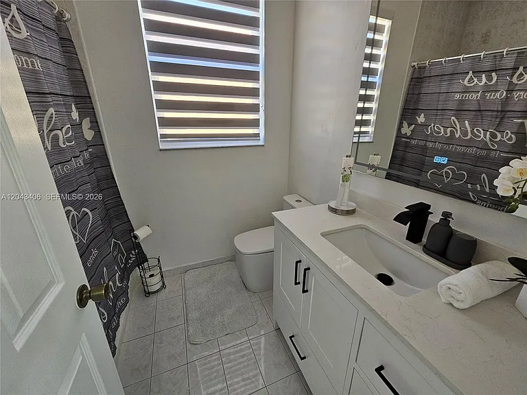 15561 SW 31st Ln — Photo 36