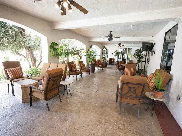 Dominion Courtyard Villas — Photo 5