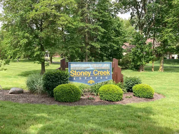 1581 N William Wells Cir, Bluffton, IN 46714