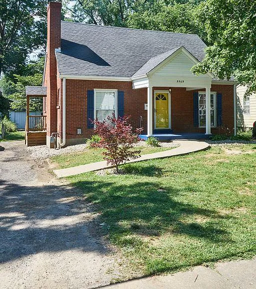 3509 Warner Ave — Photo 3