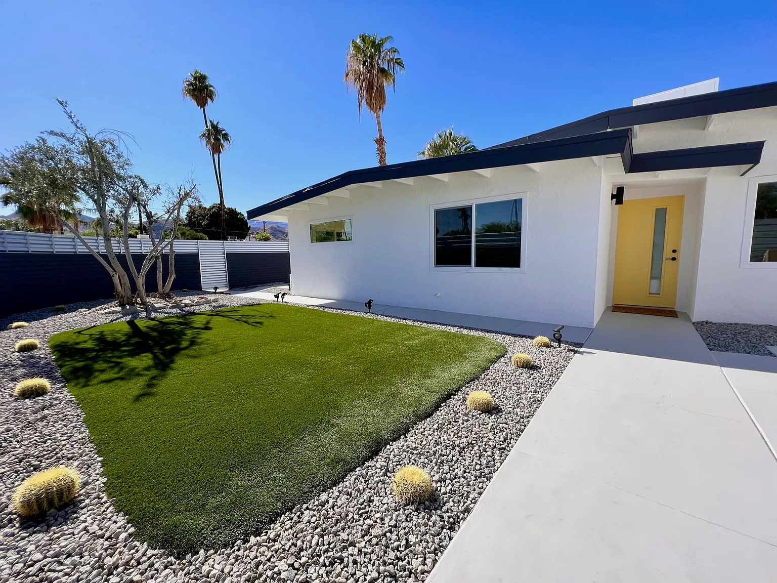 4 bed, 1963 sqft, $5,500 — Photo 1