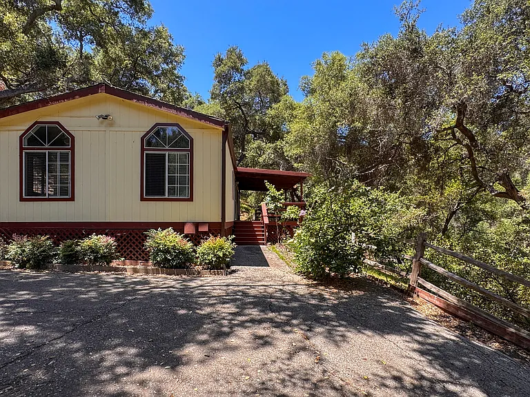 327 S Topanga Canyon Blvd #R — Photo 18
