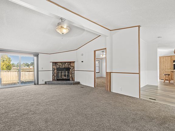 2nd image of 108 Kelly Dr