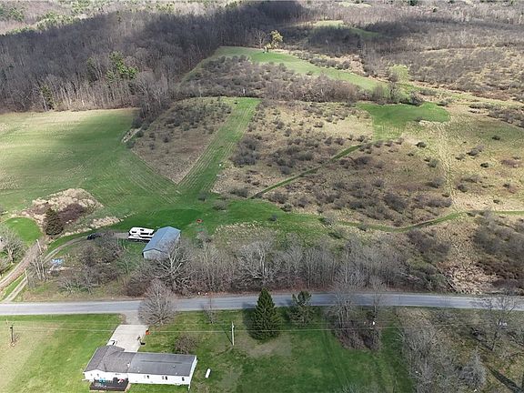 3rd image of 2410 Yawger Hill Rd