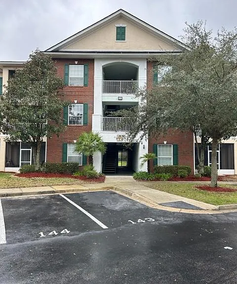 785 Oakleaf Plantation Pkwy #714 — Photo 1