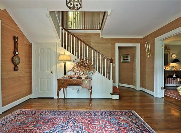 4th image of 406 W Brookfield Dr