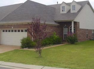 10004 Misty Elm Dr, Cordova, TN 38016