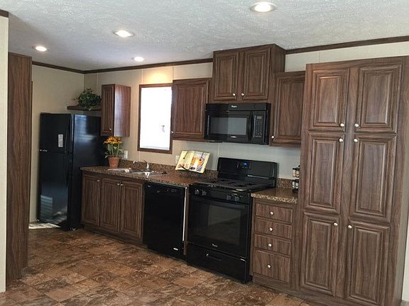 2nd image of 52197 Quaker Hill Ln