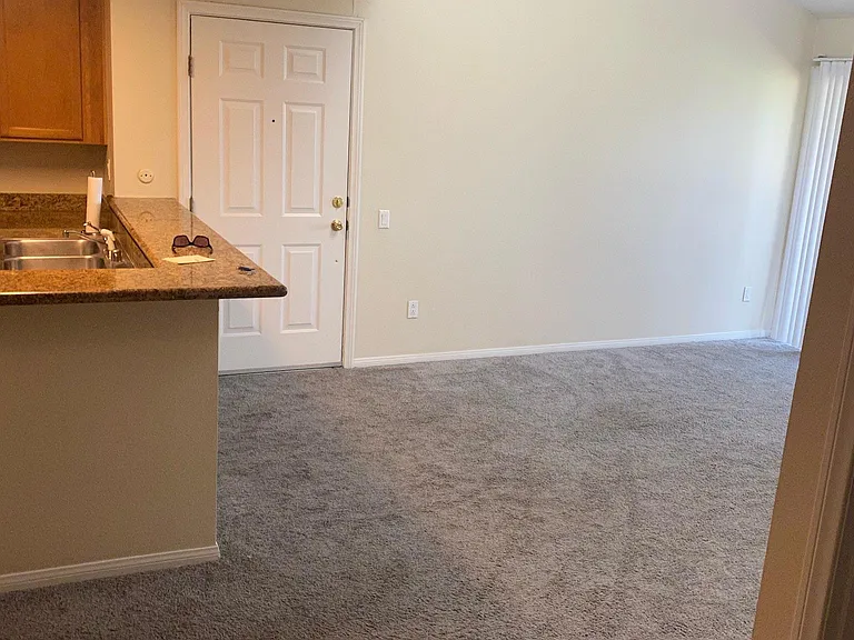 3454 Castle Glen Dr #225 — Photo 3