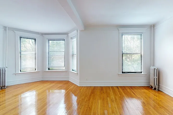 5401-5403 S. Woodlawn Avenue — Photo 47