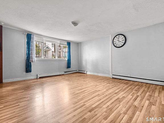 5th image of 101 Carlisle Street